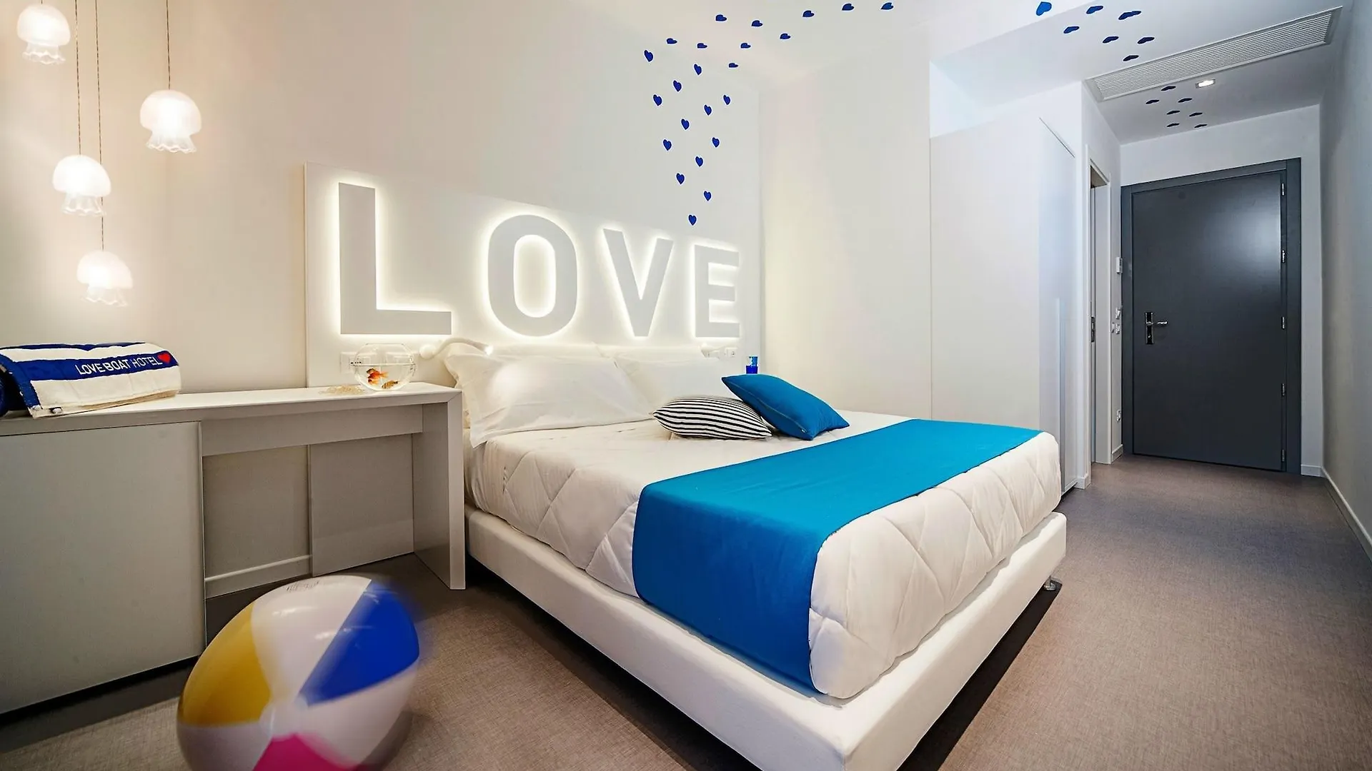 Love Boat Hotel - The Original Riccione